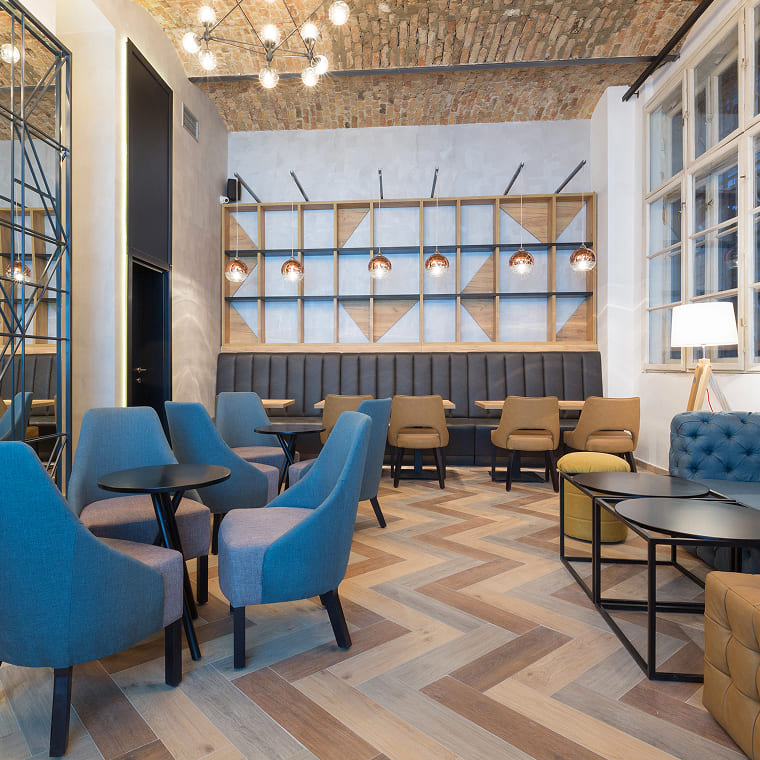 Hotel Lobby / Concierge